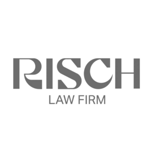 Com o Dr. Miguel Risch à frente, o escritório de advocacia Risch Low Firm atua no Direito de Imigração e Negócios Internacionais. Um escritório boutique, situado em Miami, que oferece serviços sofisticados e personalizados.